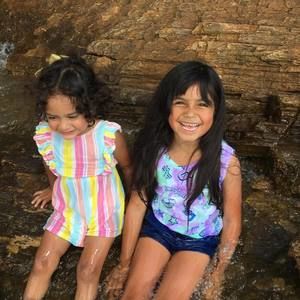 Meet your Posher, Kenia